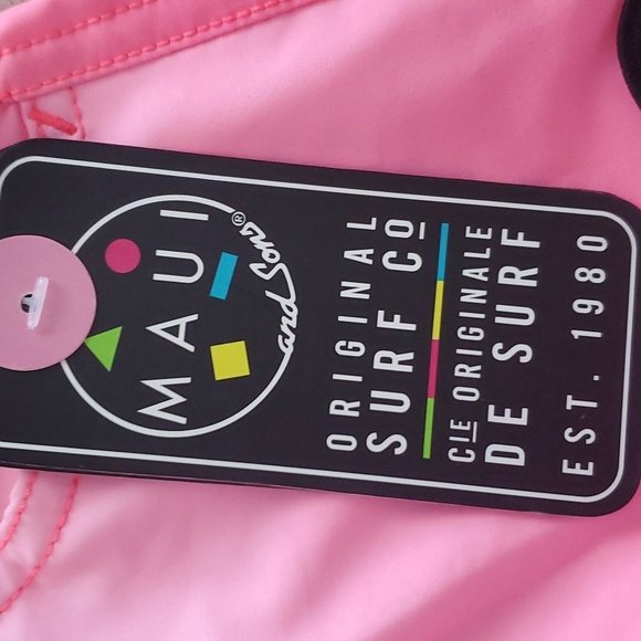 Pink shorts - Picture 3 of 8